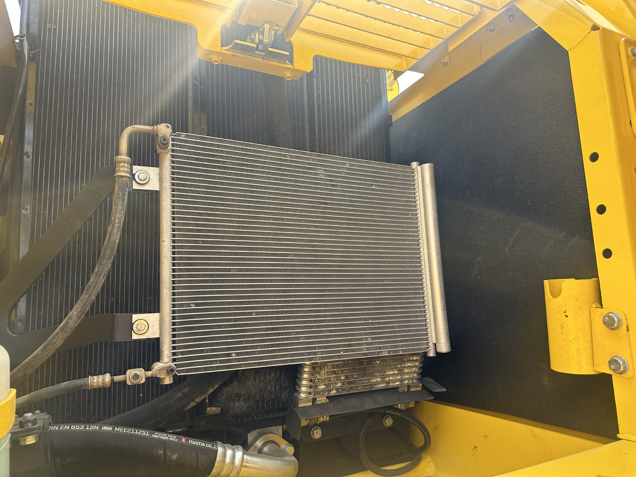 Komatsu PC 240 LC-8 - Máy xúc bánh xích: hình 4 Komatsu PC 240 LC-8 - Máy xúc bánh xích: hình 4