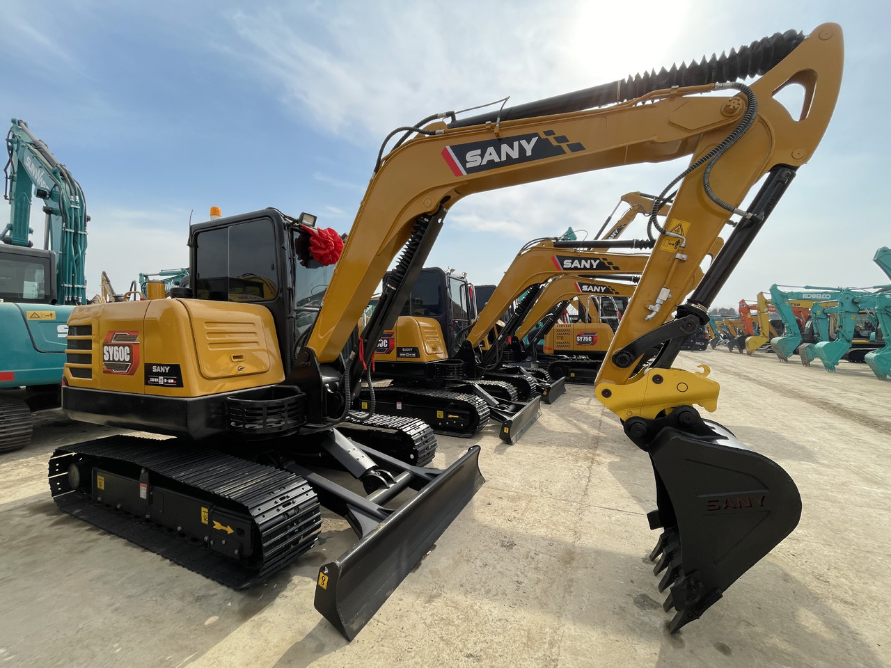 SANY SY60C - Máy xúc mini: hình 1 SANY SY60C - Máy xúc mini: hình 1