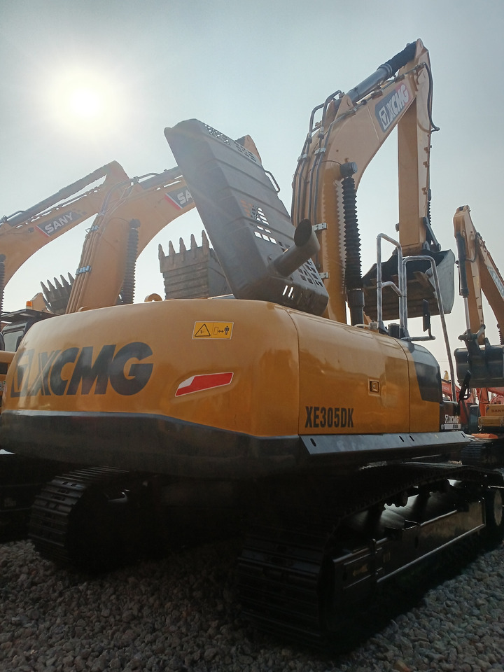 XCMG XE 305DK - Máy xúc bánh xích: hình 3 XCMG XE 305DK - Máy xúc bánh xích: hình 3