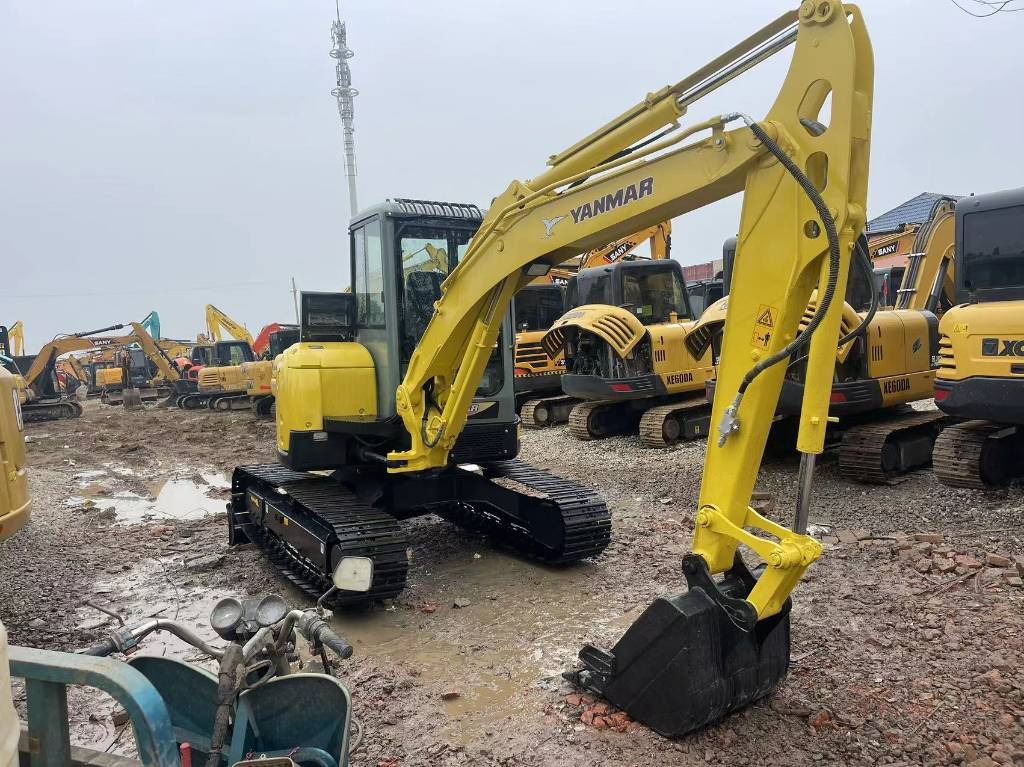 Yanmar Vio 55 - Máy xúc mini: hình 2 Yanmar Vio 55 - Máy xúc mini: hình 2