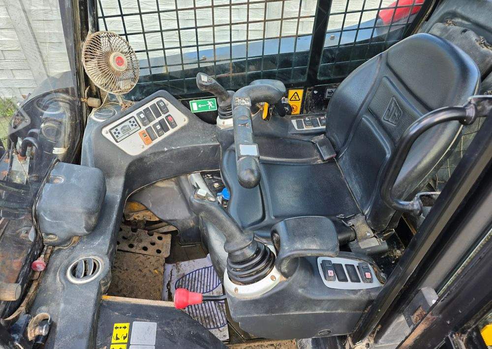 JCB - Máy xúc lật: hình 3 JCB - Máy xúc lật: hình 3