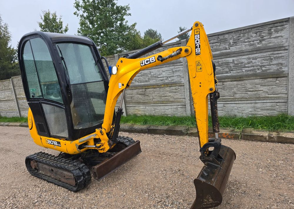 JCB - Máy xúc mini: hình 1 JCB - Máy xúc mini: hình 1