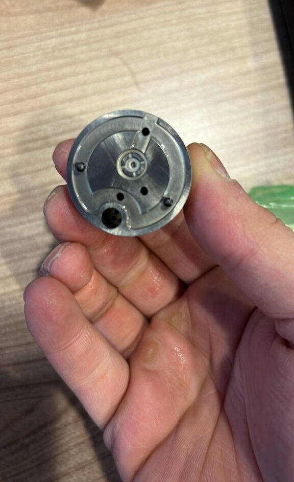 Valve Bosch 2010-2023 7135-588 Volvo and Renault - Hệ thống nhiên liệu cho Xe tải: hình 3 Valve Bosch 2010-2023 7135-588 Volvo and Renault - Hệ thống nhiên liệu cho Xe tải: hình 3