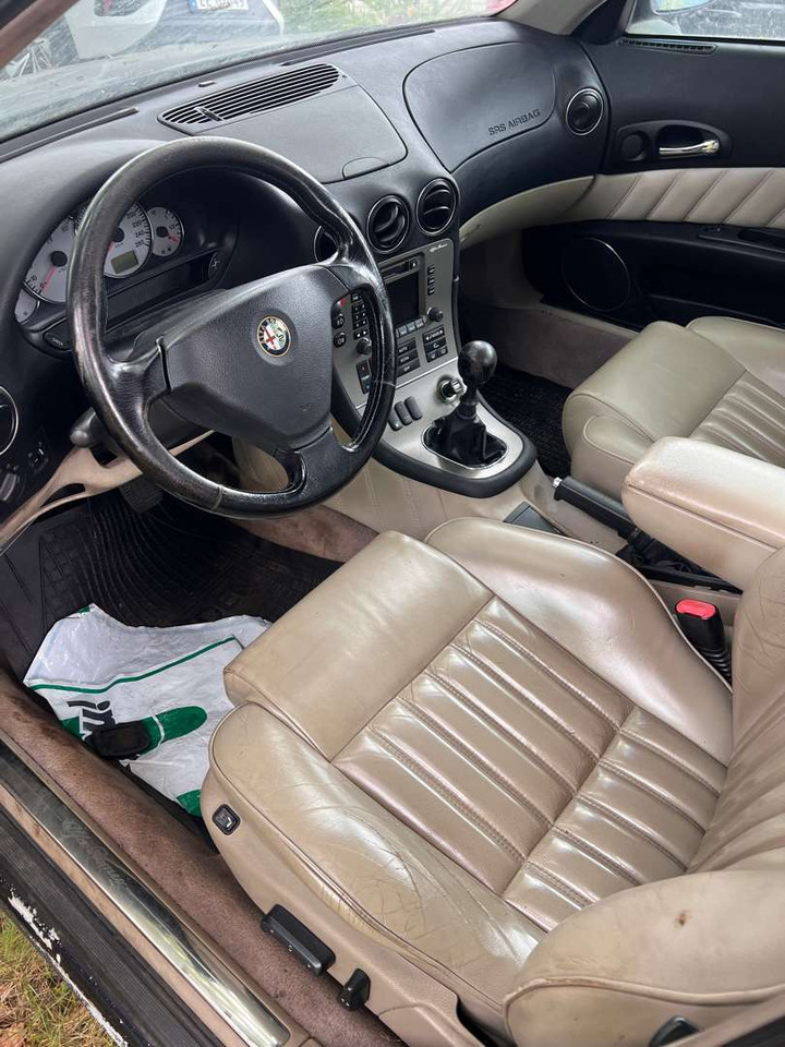 1999 Alfa Romeo 166 - Sedan: hình 4 1999 Alfa Romeo 166 - Sedan: hình 4