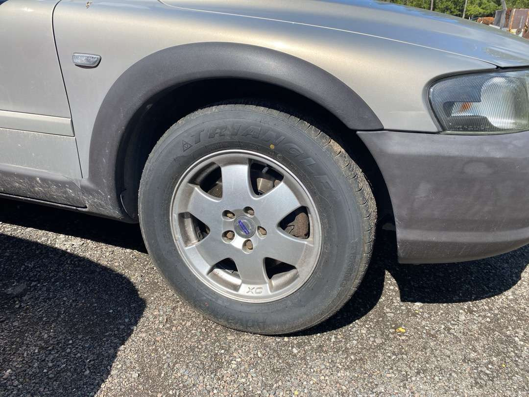 2001 Volvo XC70 EU-GODKJENT (rep.-objekt) - Xe hơi: hình 4 2001 Volvo XC70 EU-GODKJENT (rep.-objekt) - Xe hơi: hình 4