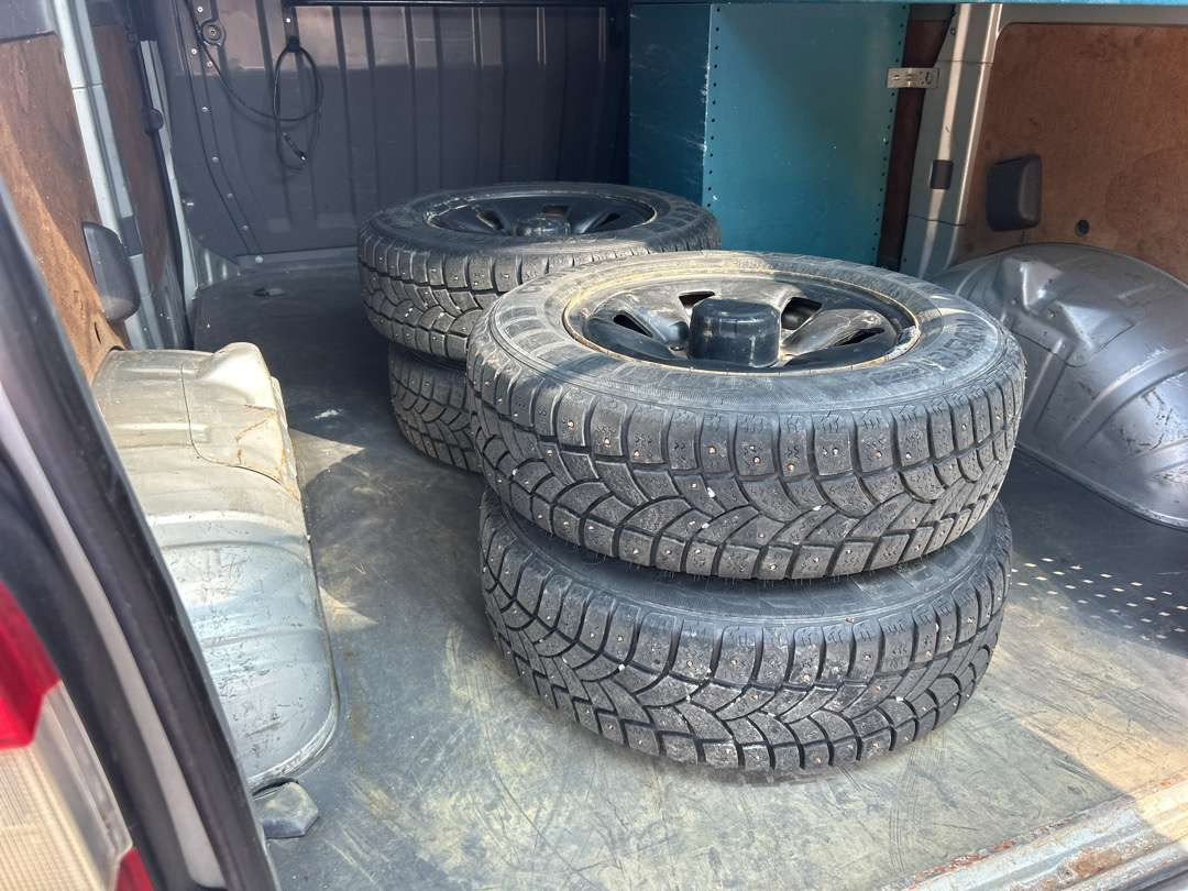 2005 Varebil TOYOTA HIACE 4WD EU-Godkjent - Xe van chở hàng: hình 5 2005 Varebil TOYOTA HIACE 4WD EU-Godkjent - Xe van chở hàng: hình 5