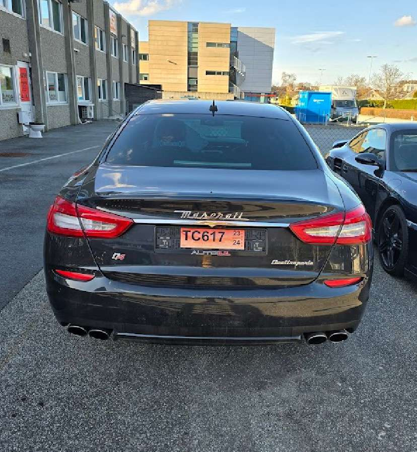 2014 Maserati Quattroporte S Q4 3.0L twin-turbo V6 // 411 hk // AWD // Automat - Sedan: hình 5 2014 Maserati Quattroporte S Q4 3.0L twin-turbo V6 // 411 hk // AWD // Automat - Sedan: hình 5