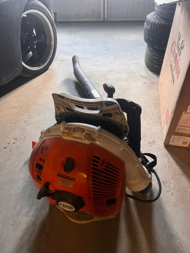 2023 Stihl BR 600 løvblåser - Trang thiết bị vườn: hình 1 2023 Stihl BR 600 løvblåser - Trang thiết bị vườn: hình 1