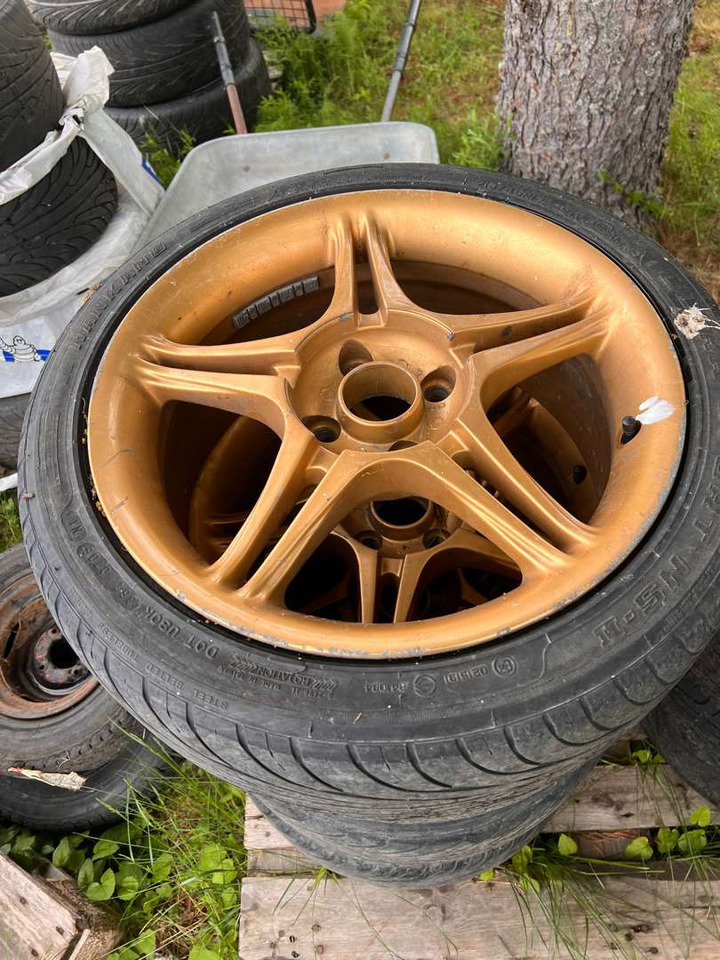 Diverse dekk og felg - Dụng cụ/ Thiết bị: hình 4 Diverse dekk og felg - Dụng cụ/ Thiết bị: hình 4