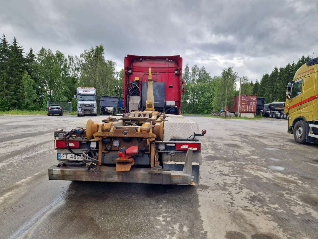 Scania R580 Brøytebil med sideplog og hydraulisk saltsystem - Xe tải nâng móc: hình 4 Scania R580 Brøytebil med sideplog og hydraulisk saltsystem - Xe tải nâng móc: hình 4