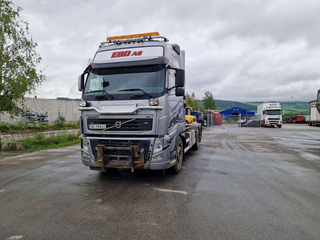 Volvo FH6X2-Krokbil med hydraulisk brøyteutstyr - Xe tải nâng móc: hình 5 Volvo FH6X2-Krokbil med hydraulisk brøyteutstyr - Xe tải nâng móc: hình 5
