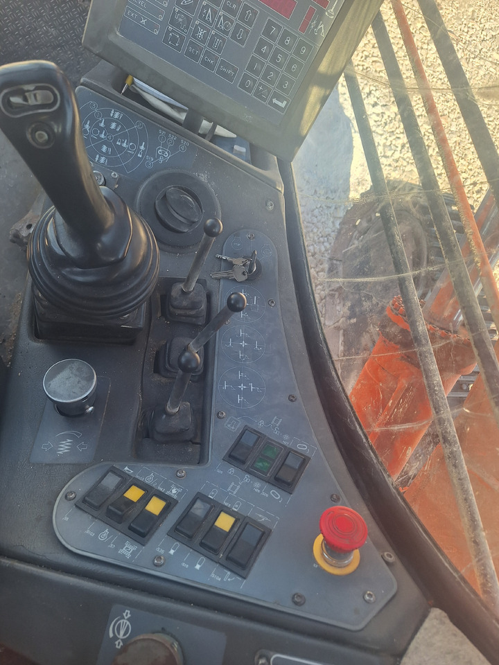 TAMROCK Pantera 1100 - Giàn khoan: hình 2 TAMROCK Pantera 1100 - Giàn khoan: hình 2