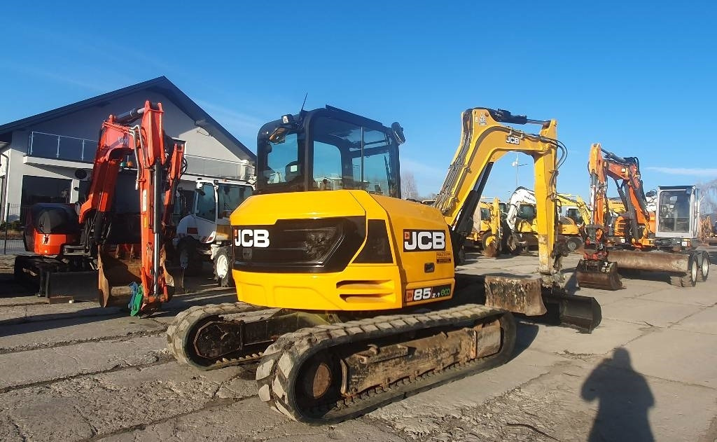 JCB 85 Z-1 - Máy xúc mini: hình 3 JCB 85 Z-1 - Máy xúc mini: hình 3