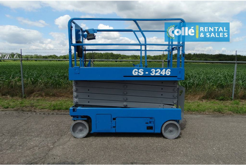 Genie GS 3246 | 2012 - Máy nâng người hình kéo: hình 1 Genie GS 3246 | 2012 - Máy nâng người hình kéo: hình 1