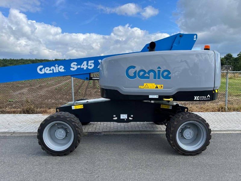 Xe nâng người hình viễn vọng kính Genie S 45 XC: hình 13