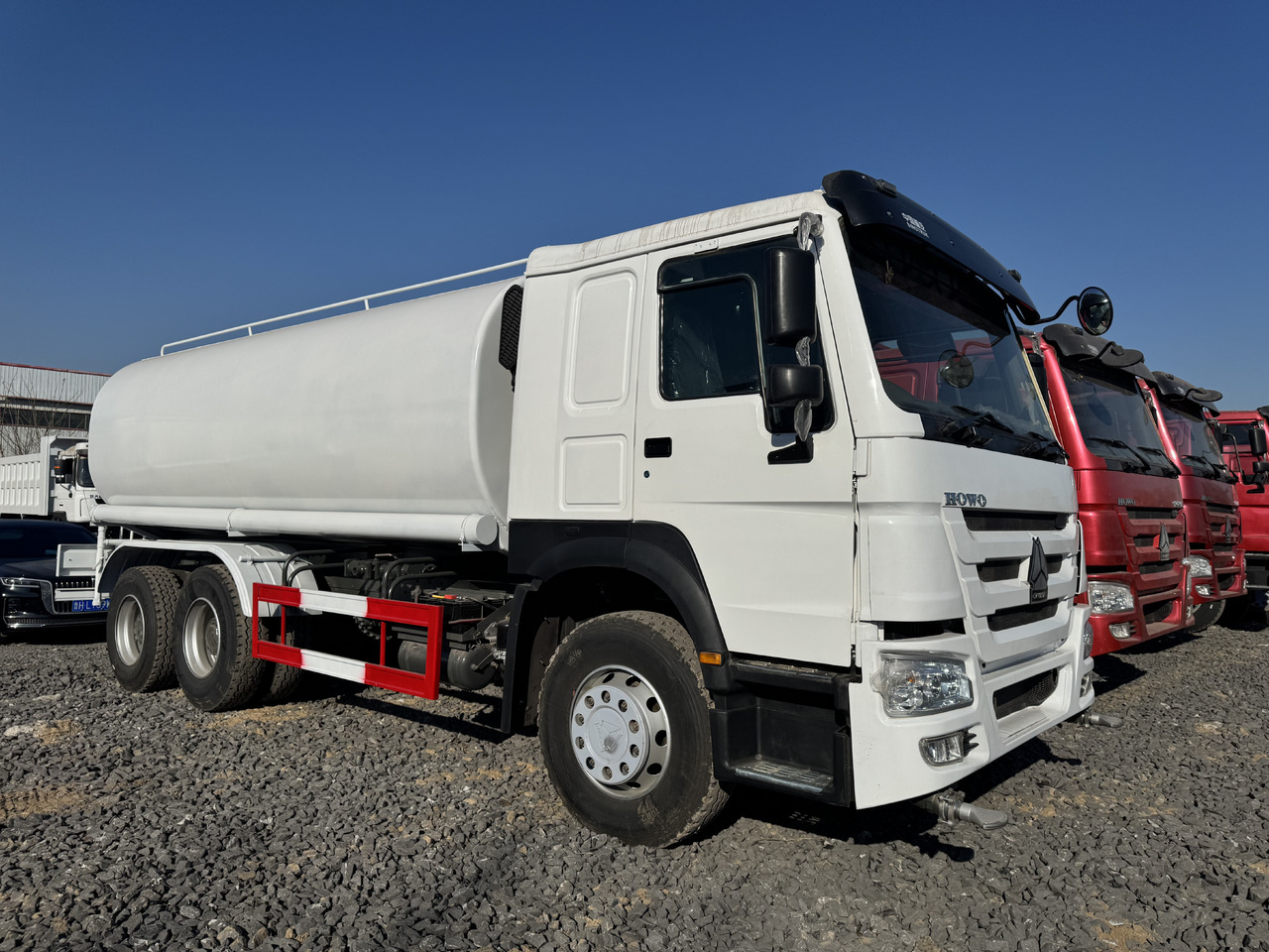 HOWO - Xe bồn: hình 1 HOWO - Xe bồn: hình 1