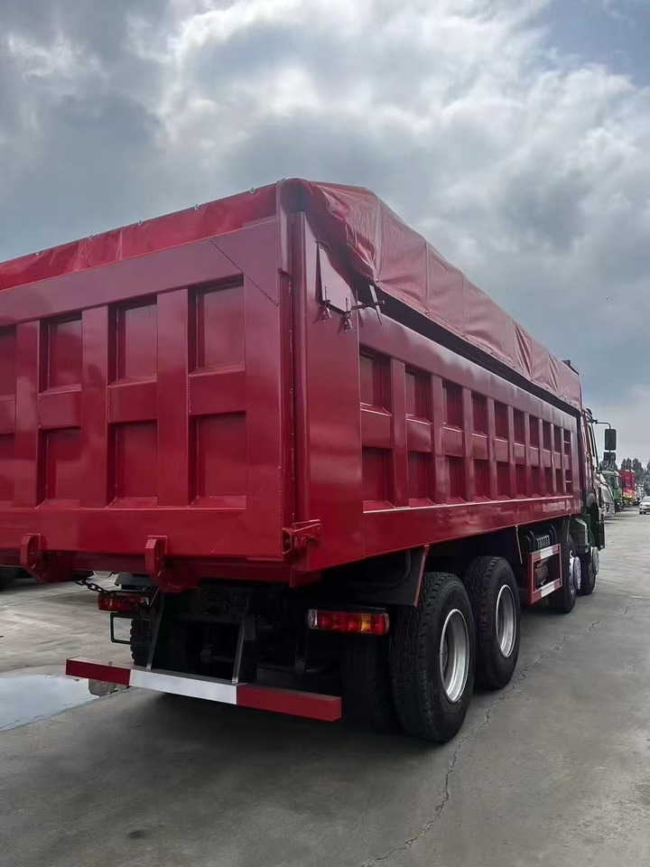 SINOTRUCK HOWO - Xe ben: hình 4 SINOTRUCK HOWO - Xe ben: hình 4