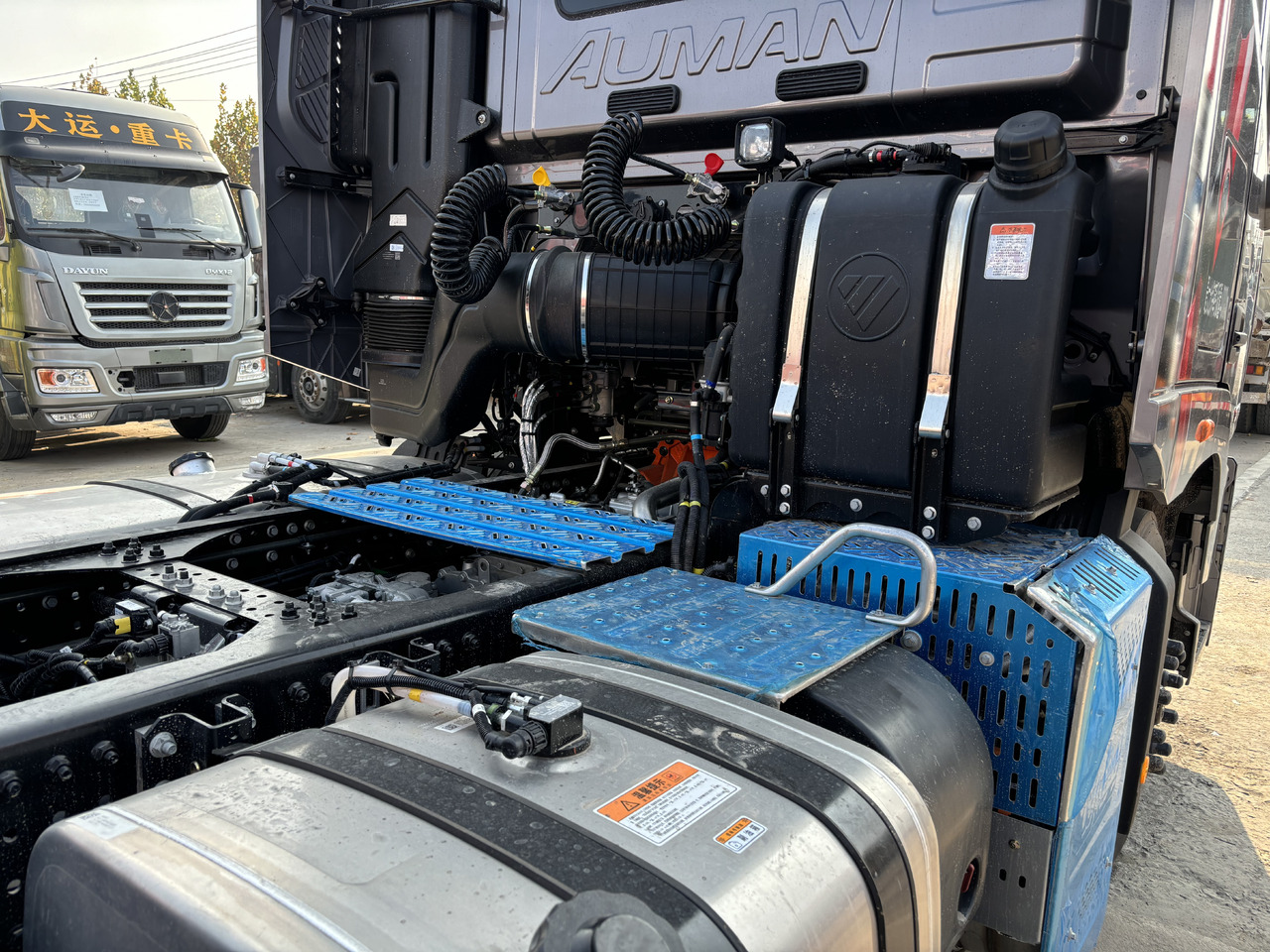AUMAN GTL - Xe đầu kéo: hình 4 AUMAN GTL - Xe đầu kéo: hình 4