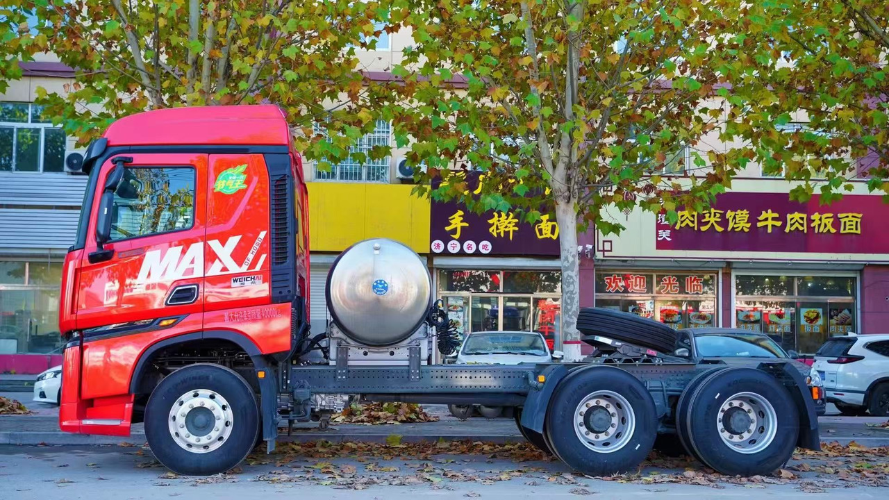 HOWO - Xe đầu kéo: hình 5 HOWO - Xe đầu kéo: hình 5