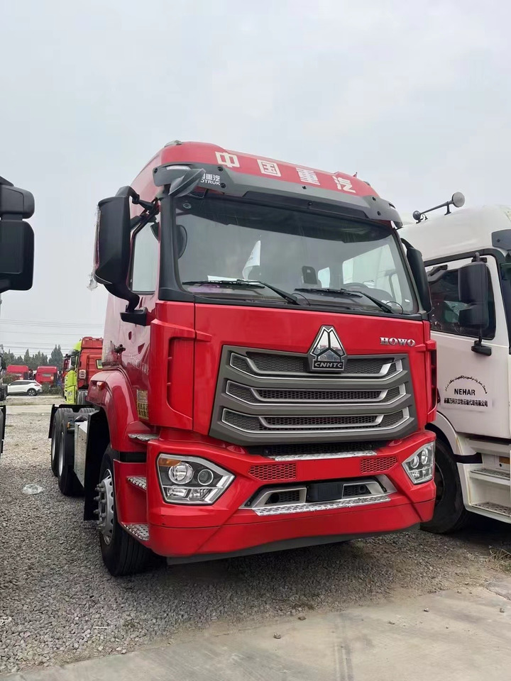 HOWO - Xe đầu kéo: hình 3 HOWO - Xe đầu kéo: hình 3