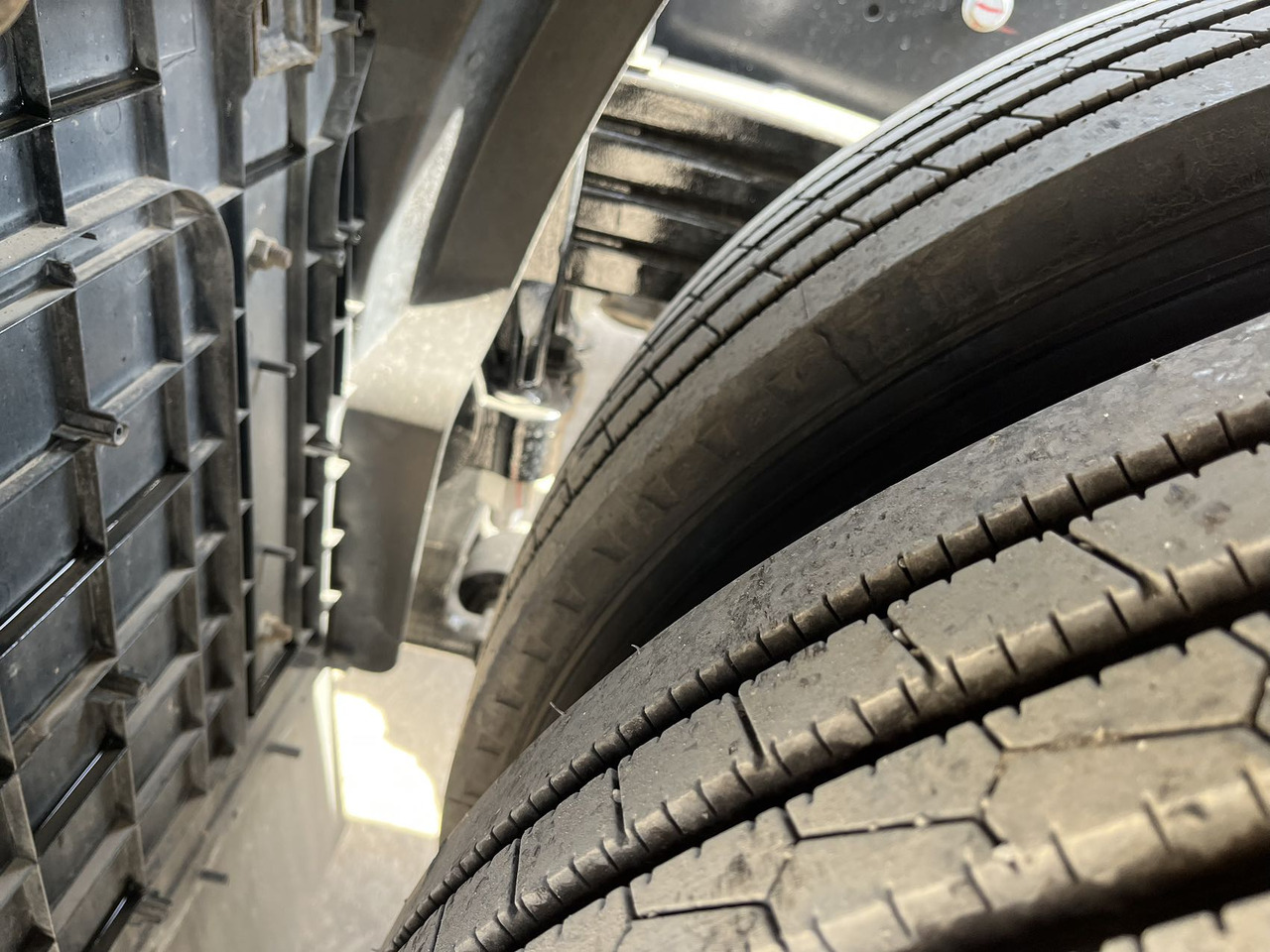 JAC - Xe đầu kéo: hình 4 JAC - Xe đầu kéo: hình 4