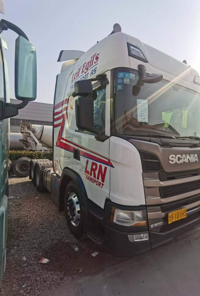 SCANIA - Xe đầu kéo: hình 3 SCANIA - Xe đầu kéo: hình 3