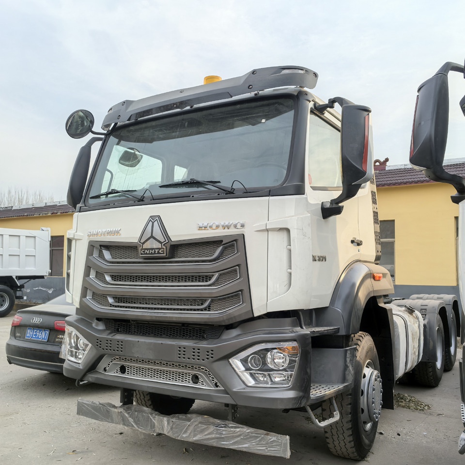 SINOTRUCK HOWO - Xe đầu kéo: hình 1 SINOTRUCK HOWO - Xe đầu kéo: hình 1