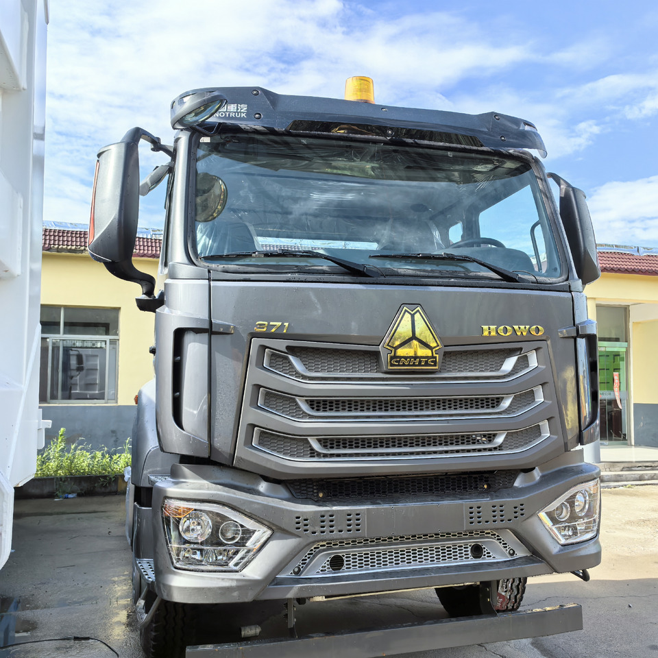 SINOTRUCK HOWO - Xe đầu kéo: hình 1 SINOTRUCK HOWO - Xe đầu kéo: hình 1