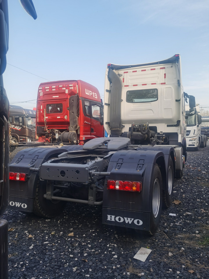 SINOTRUCK HOWO - Xe đầu kéo: hình 5 SINOTRUCK HOWO - Xe đầu kéo: hình 5