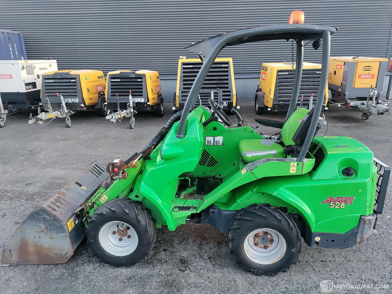 Avant 528 Diesel sorakauhalla, 2016, Oulu - Máy xúc lật mini gấp khúc: hình 4 Avant 528 Diesel sorakauhalla, 2016, Oulu - Máy xúc lật mini gấp khúc: hình 4