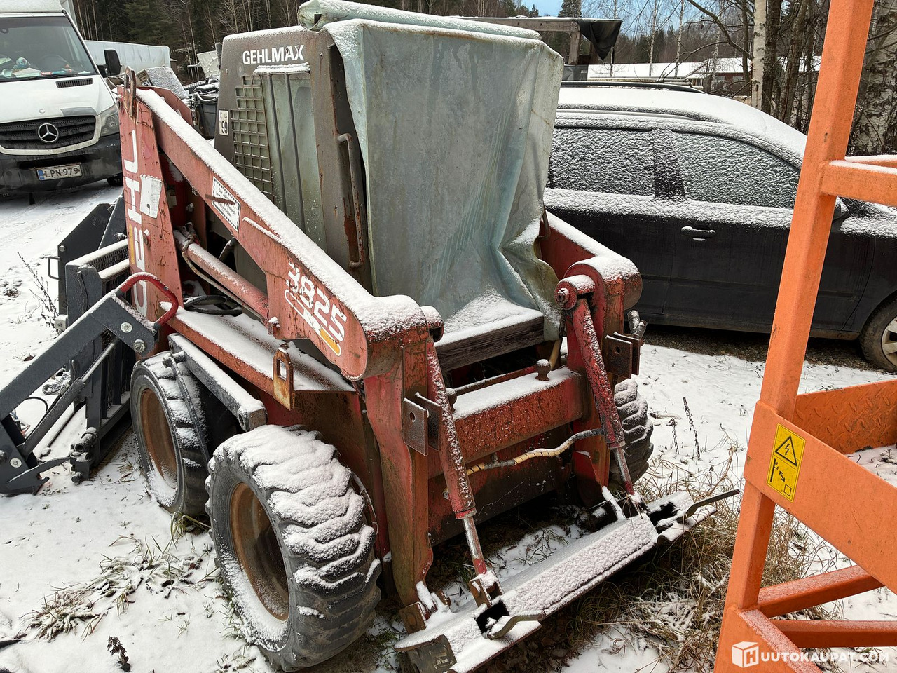 Gehl 3825 loader, Pälkäne - Máy xúc lật đa năng: hình 2 Gehl 3825 loader, Pälkäne - Máy xúc lật đa năng: hình 2