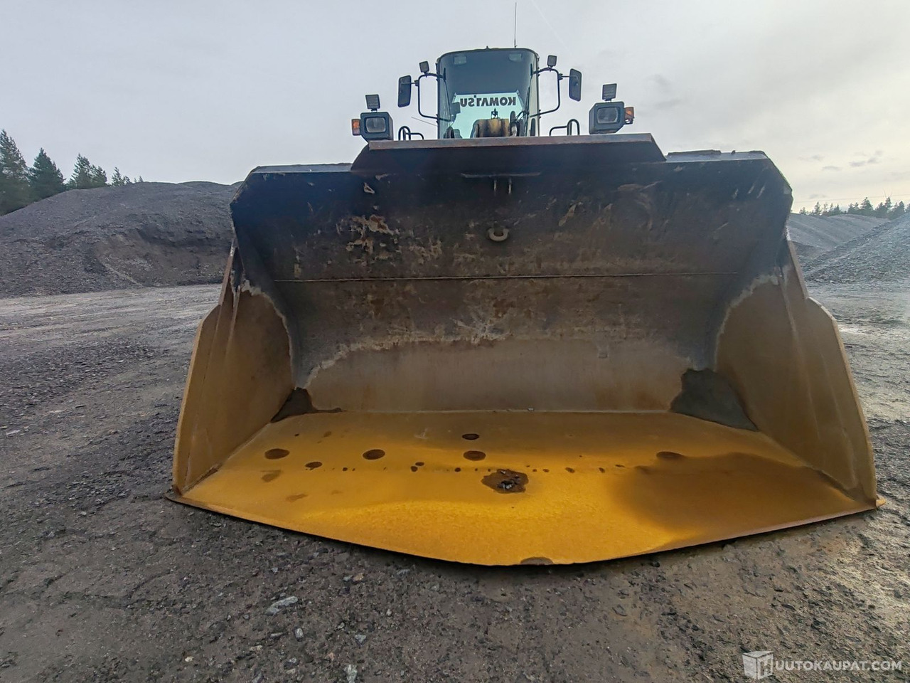 Komatsu WA380-3H pyöräkuormaaja, 1995, Alajärvi - Máy xúc lật bánh lốp: hình 4 Komatsu WA380-3H pyöräkuormaaja, 1995, Alajärvi - Máy xúc lật bánh lốp: hình 4