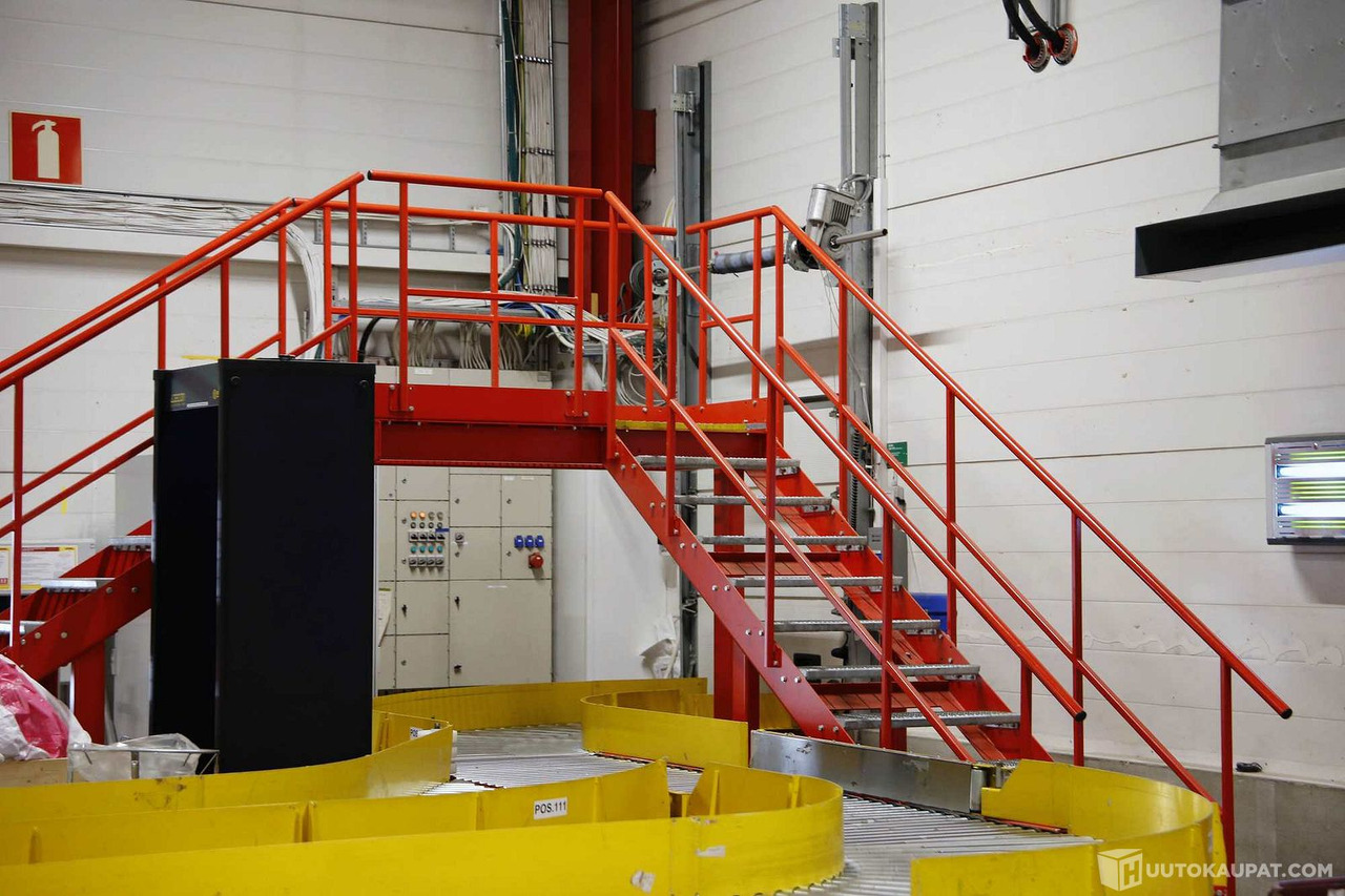 Kahdet teollisuusportaat + taso/ylikulkusilta. LGS6016, Vantaa - Máy móc khác: hình 1 Kahdet teollisuusportaat + taso/ylikulkusilta. LGS6016, Vantaa - Máy móc khác: hình 1