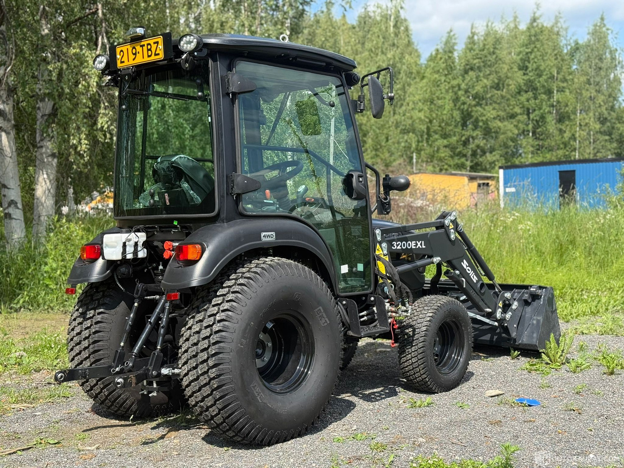 Solis 26 HST ohjaamolla ja etukuormaajalla, 2024, alvillinen, lähes ajamaton, Jyväskylä - Máy móc nông nghiệp: hình 4 Solis 26 HST ohjaamolla ja etukuormaajalla, 2024, alvillinen, lähes ajamaton, Jyväskylä - Máy móc nông nghiệp: hình 4