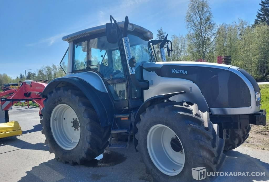 Valtra M 120 E, VAIN 2932 h, Okraspecial, 2004, Kokkola - Máy móc nông nghiệp: hình 2 Valtra M 120 E, VAIN 2932 h, Okraspecial, 2004, Kokkola - Máy móc nông nghiệp: hình 2