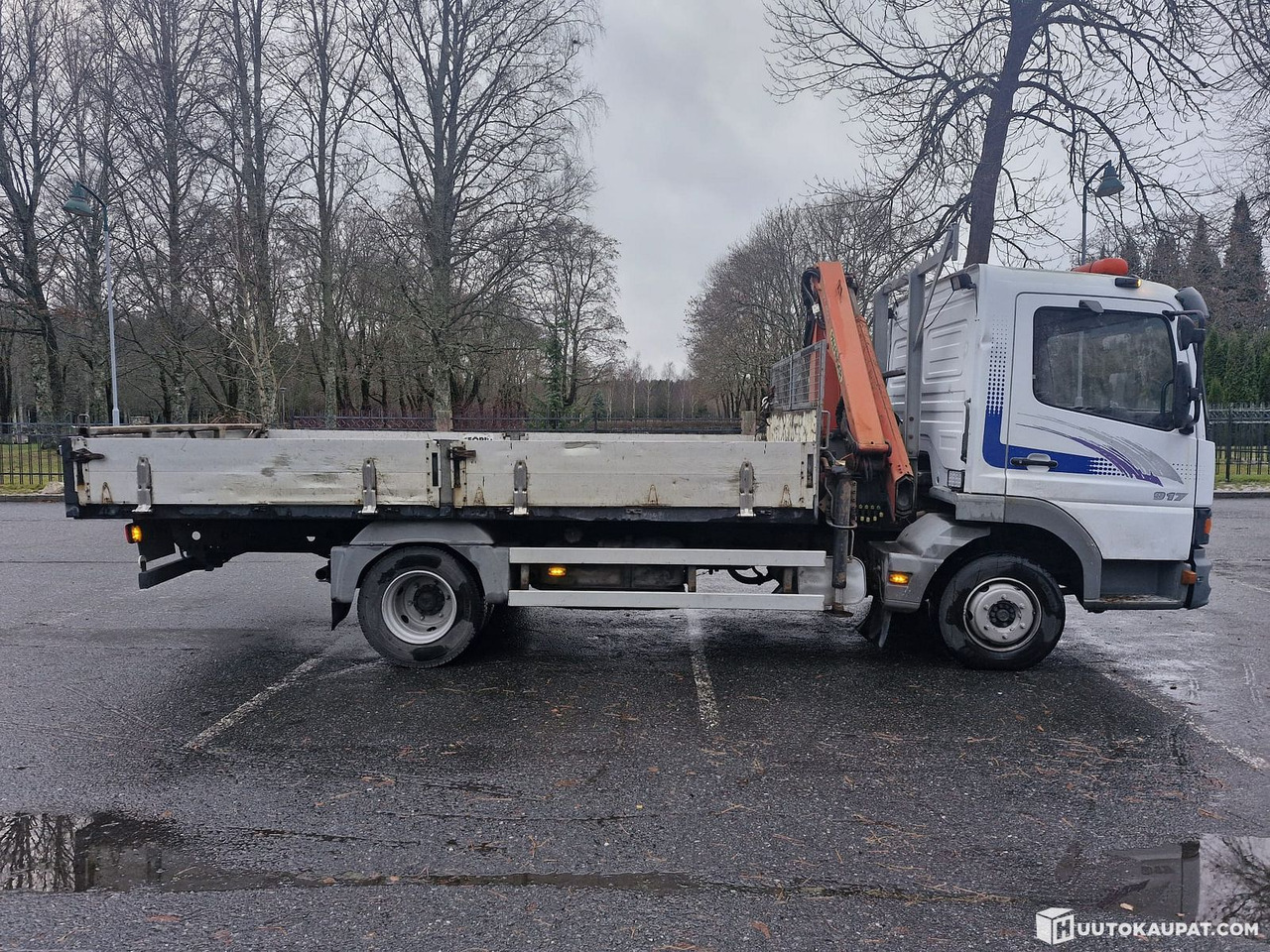 Mercedes-Benz Atego Palfingerillä, 1999, Tampere - Xe tải thùng lửng/ Phẳng, Xe cẩu tự hành: hình 2 Mercedes-Benz Atego Palfingerillä, 1999, Tampere - Xe tải thùng lửng/ Phẳng, Xe cẩu tự hành: hình 2
