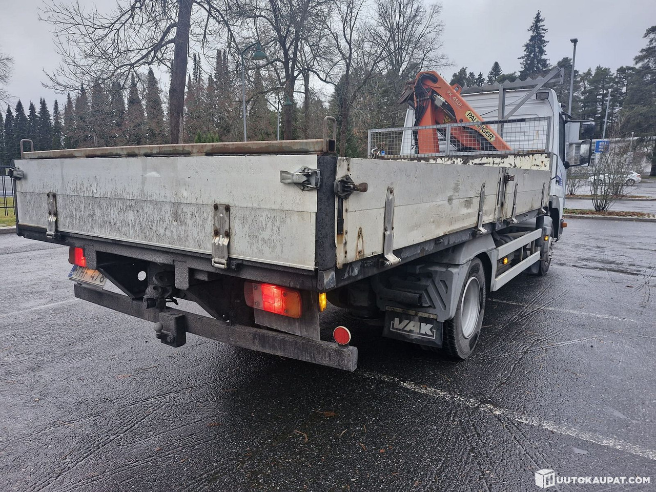 Mercedes-Benz Atego Palfingerillä, 1999, Tampere - Xe tải thùng lửng/ Phẳng, Xe cẩu tự hành: hình 5 Mercedes-Benz Atego Palfingerillä, 1999, Tampere - Xe tải thùng lửng/ Phẳng, Xe cẩu tự hành: hình 5