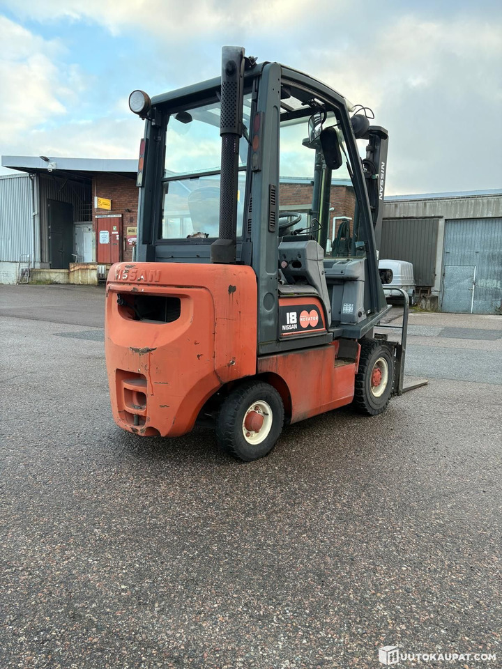 Xe nâng diesel Nissan FD01A18Q, 2000 Forklift, Tampere: hình 6 Xe nâng diesel Nissan FD01A18Q, 2000 Forklift, Tampere: hình 6