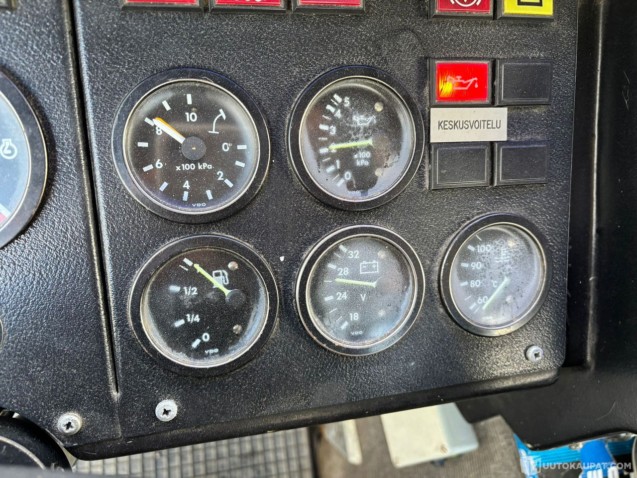 Xe bồn Sisu säiliöauto, 1983, Vantaa: hình 11