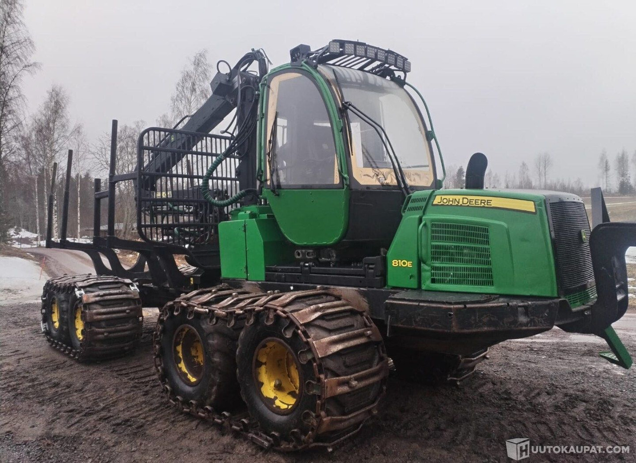 John Deere 810 E, 2012, Diesel, 29 000 h Ajokone, Leppävirta - Trang thiết bị lâm nghiệp: hình 4 John Deere 810 E, 2012, Diesel, 29 000 h Ajokone, Leppävirta - Trang thiết bị lâm nghiệp: hình 4