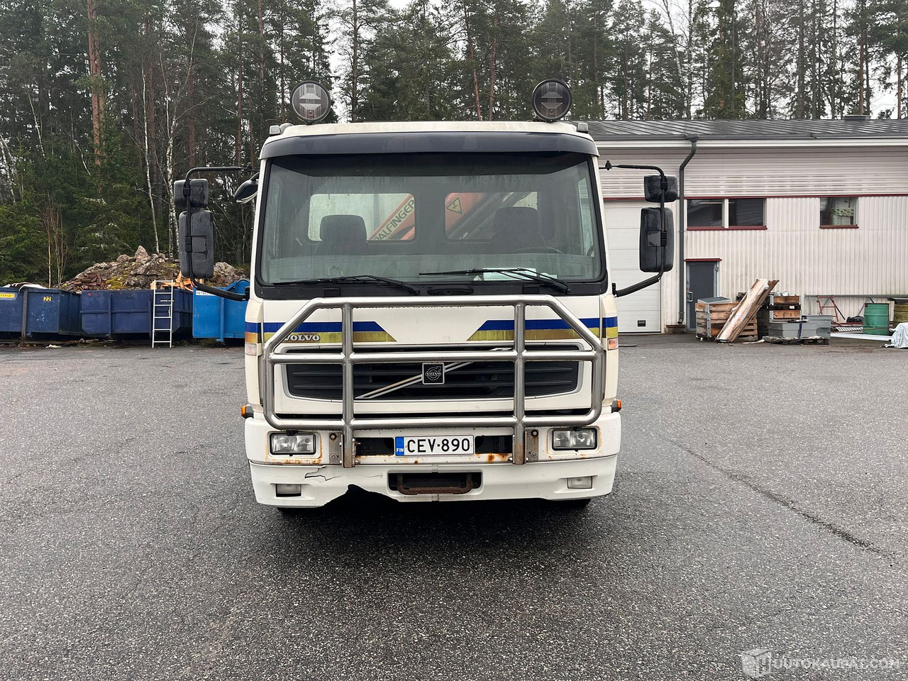 Volvo FL612-FL6H-42R/400, kuorma-auto nosturilla, 2001, Rusko - Xe tải thùng lửng/ Phẳng, Xe cẩu tự hành: hình 2 Volvo FL612-FL6H-42R/400, kuorma-auto nosturilla, 2001, Rusko - Xe tải thùng lửng/ Phẳng, Xe cẩu tự hành: hình 2