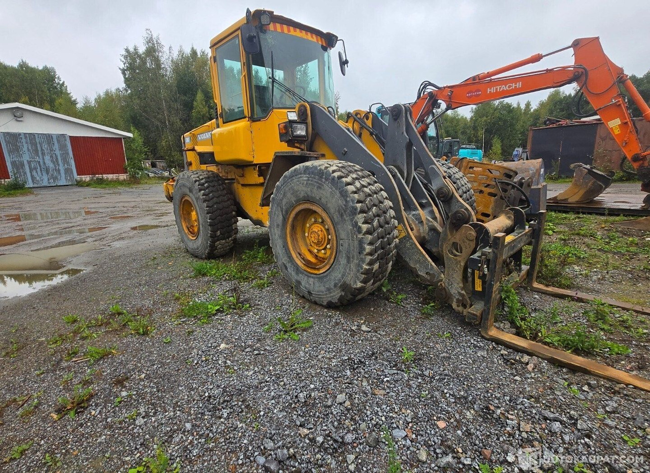 Volvo L70D, 2001, Diesel, 25 788 h, Kurikka - Máy xúc lật bánh lốp: hình 4 Volvo L70D, 2001, Diesel, 25 788 h, Kurikka - Máy xúc lật bánh lốp: hình 4