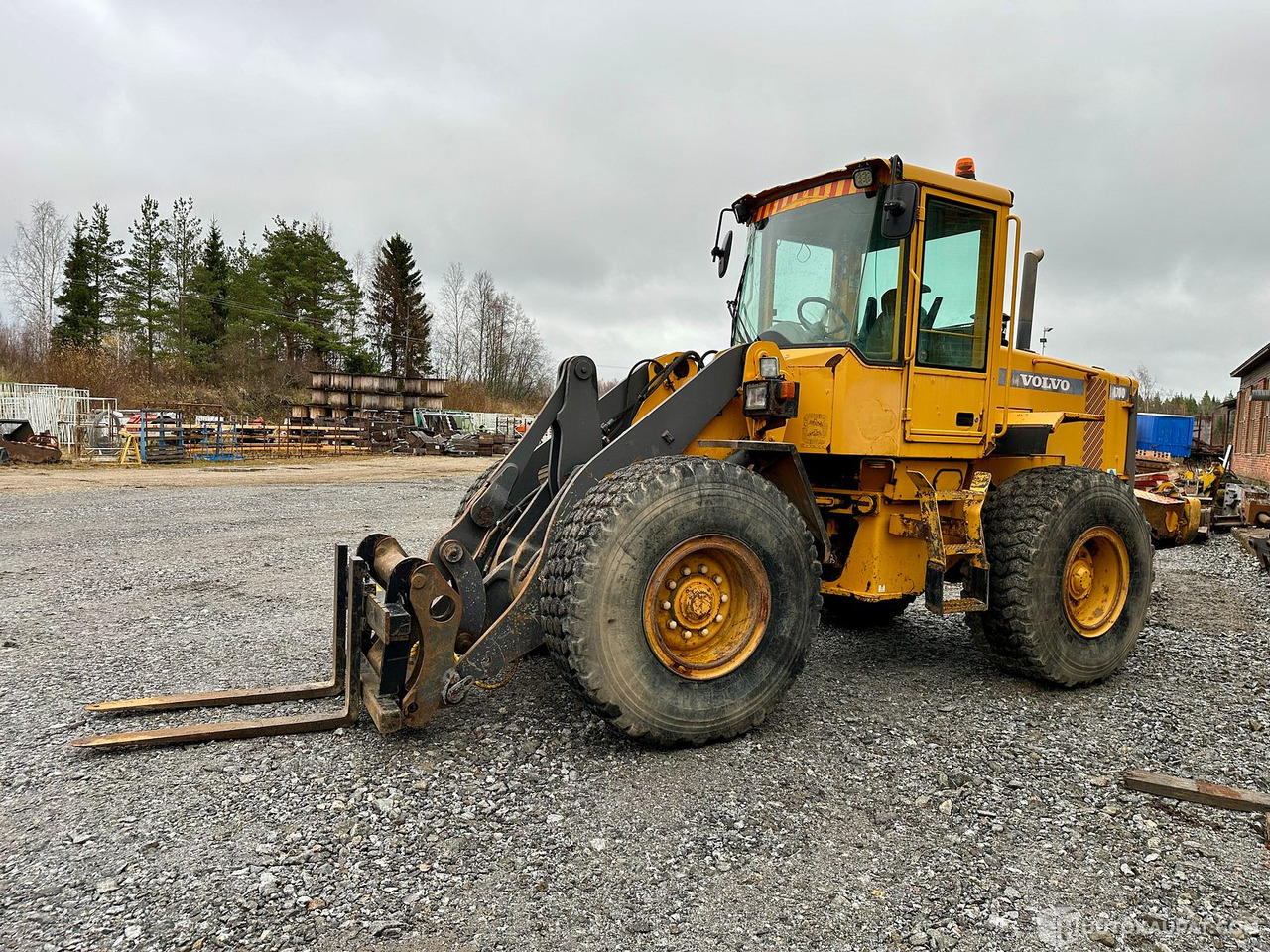 Volvo L70D, 2001, Diesel, 25 788 h, Kurikka - Máy xúc lật bánh lốp: hình 1 Volvo L70D, 2001, Diesel, 25 788 h, Kurikka - Máy xúc lật bánh lốp: hình 1