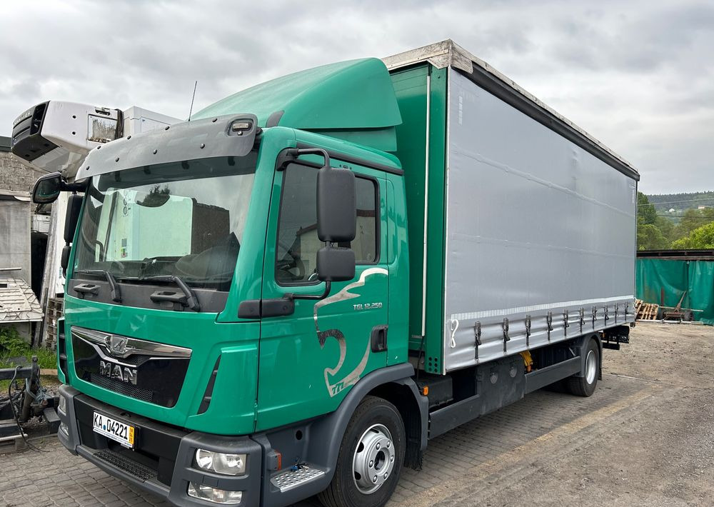 MAN TGL 12.250 6.2m AUTOMAT KLIMA z Niemiec ESP nowe opony EURO 6 / 4.75 rozstaw / zawiesie na wózek widłowy / TOP STAN / okazja nauka jazdy MOŻLIWOŚĆ DOSTOSOWANIA 12t - Xe tải thùng mui bạt: hình 3 MAN TGL 12.250 6.2m AUTOMAT KLIMA z Niemiec ESP nowe opony EURO 6 / 4.75 rozstaw / zawiesie na wózek widłowy / TOP STAN / okazja nauka jazdy MOŻLIWOŚĆ DOSTOSOWANIA 12t - Xe tải thùng mui bạt: hình 3