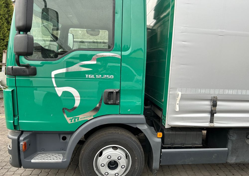 MAN TGL 12.250 6.2m AUTOMAT KLIMA z Niemiec ESP nowe opony EURO 6 / 4.75 rozstaw / zawiesie na wózek widłowy / TOP STAN / okazja nauka jazdy MOŻLIWOŚĆ DOSTOSOWANIA 12t - Xe tải thùng mui bạt: hình 5 MAN TGL 12.250 6.2m AUTOMAT KLIMA z Niemiec ESP nowe opony EURO 6 / 4.75 rozstaw / zawiesie na wózek widłowy / TOP STAN / okazja nauka jazdy MOŻLIWOŚĆ DOSTOSOWANIA 12t - Xe tải thùng mui bạt: hình 5