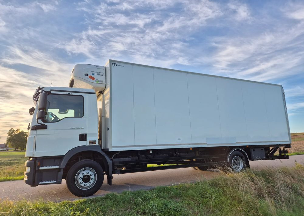 MAN TGM 15.250 7.5m winda AUTOMAT KLIMA z Niemiec EURO 6 / CHŁODNIA T-1000R THERMOKING - Xe tải đông lạnh: hình 4 MAN TGM 15.250 7.5m winda AUTOMAT KLIMA z Niemiec EURO 6 / CHŁODNIA T-1000R THERMOKING - Xe tải đông lạnh: hình 4