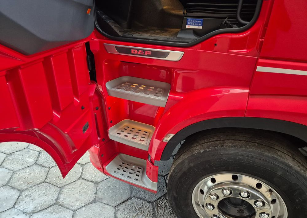 DAF ALUFELGI XF TOP1 366k km 2021 SSC TOP STANDARD / DUŻE KOTŁY / z Polski / jeden właściciel super zadbane 480 SERWISOWANE - Xe đầu kéo: hình 5 DAF ALUFELGI XF TOP1 366k km 2021 SSC TOP STANDARD / DUŻE KOTŁY / z Polski / jeden właściciel super zadbane 480 SERWISOWANE - Xe đầu kéo: hình 5
