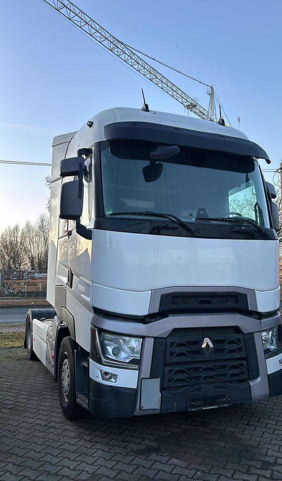 Renault HIGH GAMA T440 13l Volvo 2019 FULL SERWIS VIN: LD ! 13l STANDARD STANDARD / KLIMA POSTOJOWA / FULL OPCJA / T520 T480 / TOP STAN GAMA T - Xe đầu kéo: hình 5 Renault HIGH GAMA T440 13l Volvo 2019 FULL SERWIS VIN: LD ! 13l STANDARD STANDARD / KLIMA POSTOJOWA / FULL OPCJA / T520 T480 / TOP STAN GAMA T - Xe đầu kéo: hình 5