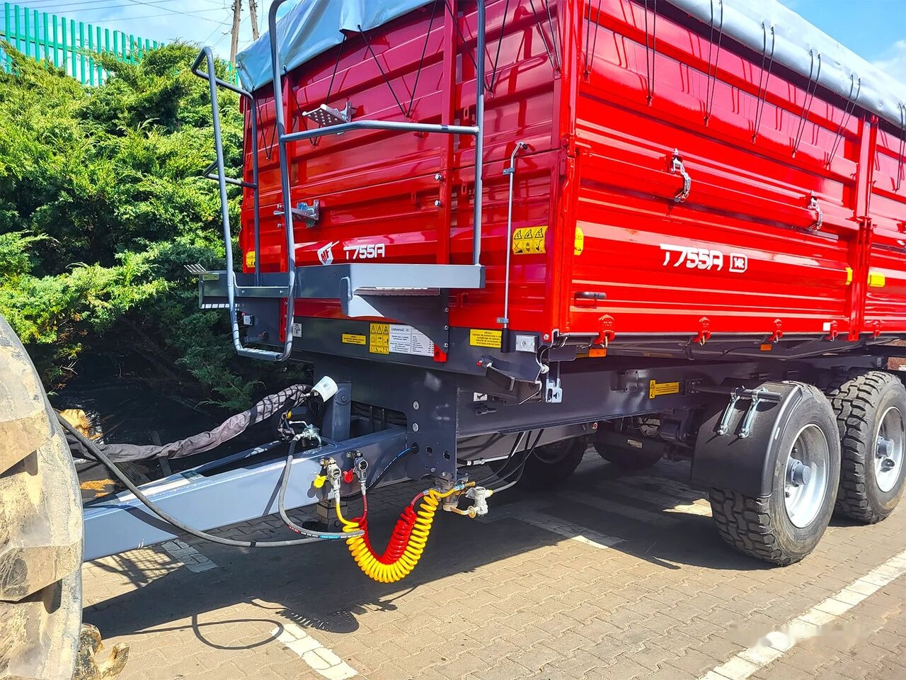 Metal-Fach T755A - 14t Tandem - Toa kéo nhỏng/ Xe đổ: hình 3 Metal-Fach T755A - 14t Tandem - Toa kéo nhỏng/ Xe đổ: hình 3