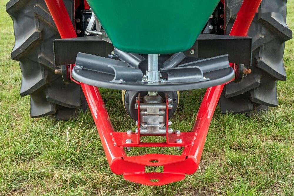 Pronar FD1-M03 - Máy rải phân bón: hình 3 Pronar FD1-M03 - Máy rải phân bón: hình 3